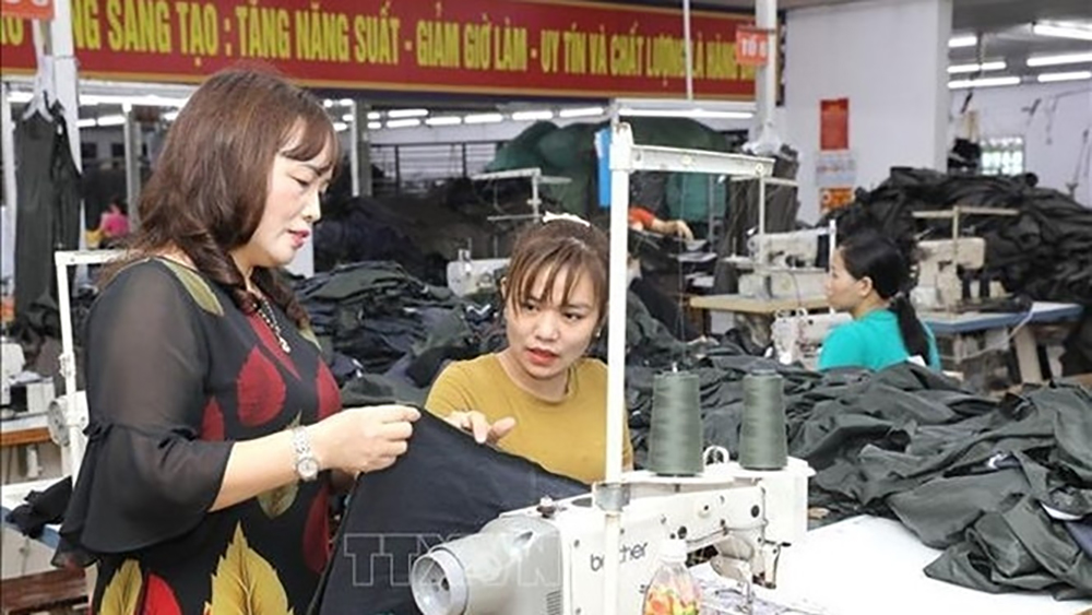 ADB và HDBank ký khoản vay 100 triệu USD hỗ trợ tài chính cho doanh nghiệp do phụ nữ làm chủ

